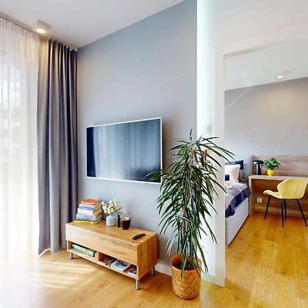 Apartament Green Z Garazem Podziemnym Varşovia Exterior foto